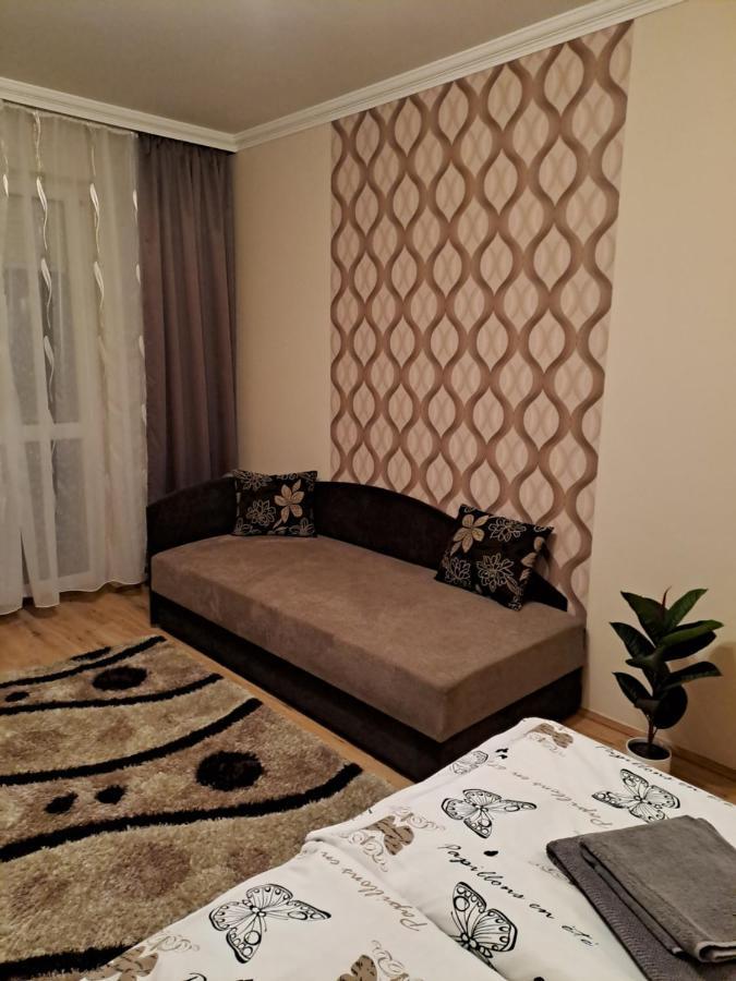 Katalin Apartman Hajduszoboszlo Ngoại thất bức ảnh